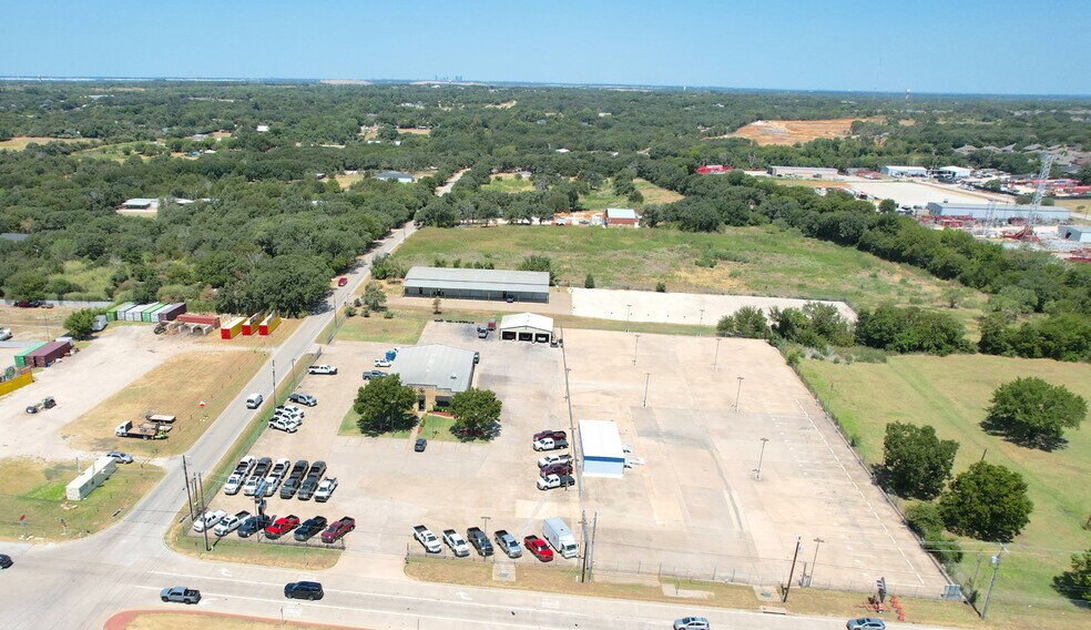 8321 Rendon Bloodworth Rd, Mansfield, TX à louer - Photo du bâtiment - Image 2 de 13