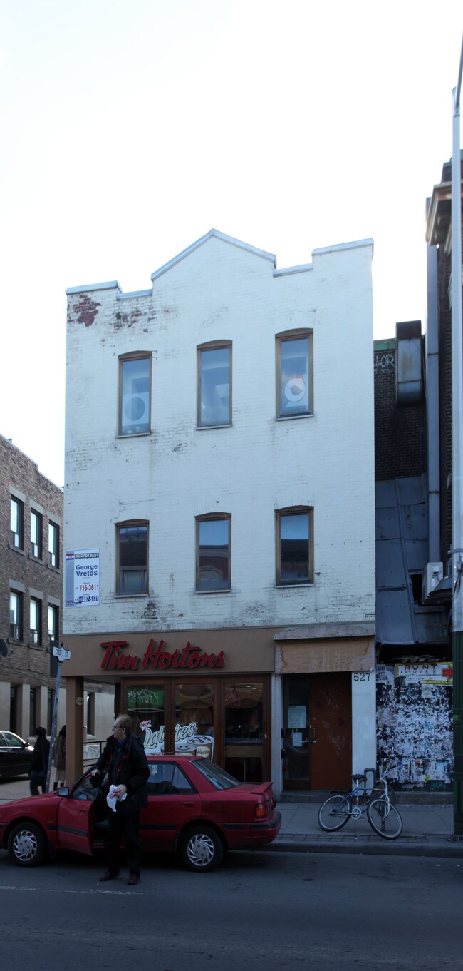 Plus de détails pour 527 Bloor St W, Toronto, ON - Bureau à louer