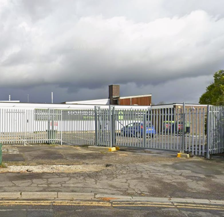 25C West Howe Industrial Estate, Bournemouth for lease Building Photo- Image 1 of 2
