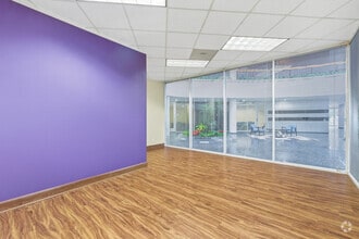 15425 North Fwy, Houston, TX à louer Photo intérieure- Image 2 de 5