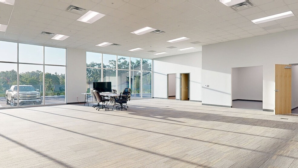 1751 Suddath Park St, Tampa, FL for lease - Matterport 3D Scan - Image 2 of 11