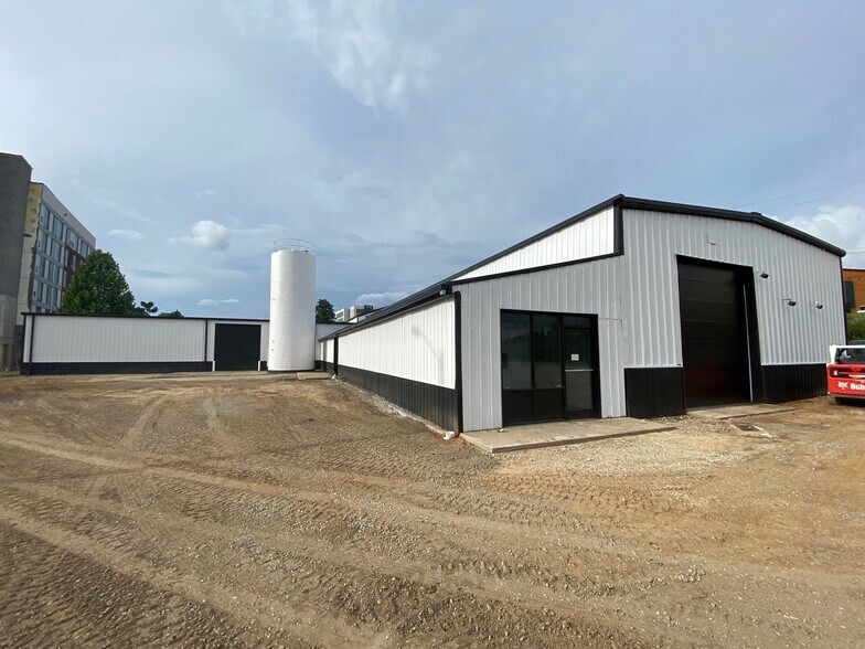 309 Rockwood Rd, Arden, NC à louer - Photo du bâtiment - Image 3 de 7