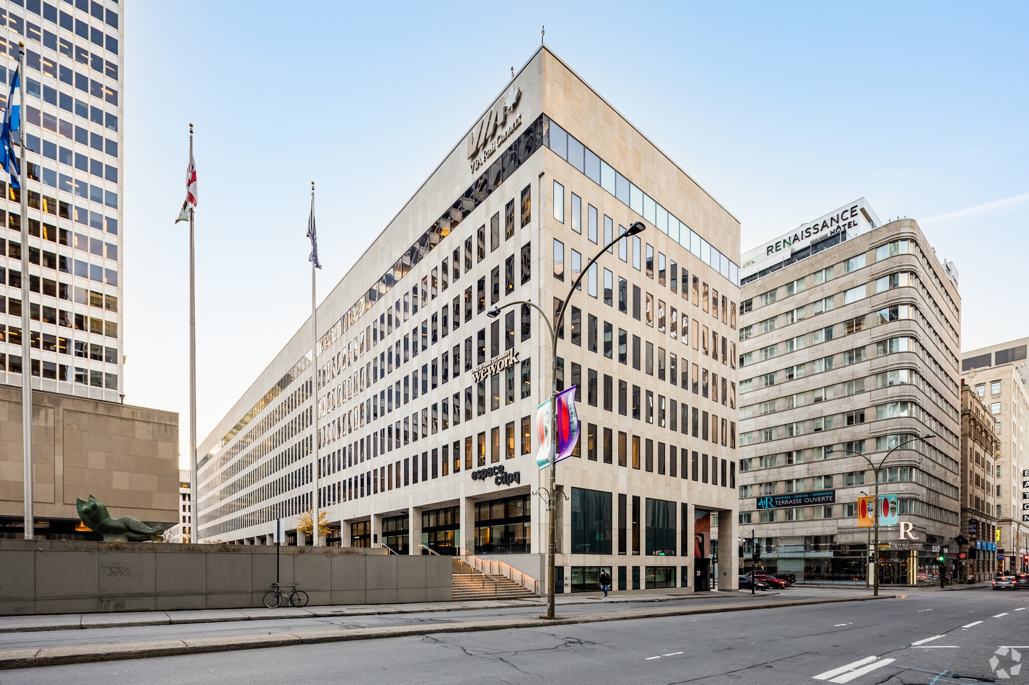 1-5 Pl Ville-Marie, Montréal, QC à vendre Photo principale- Image 1 de 1