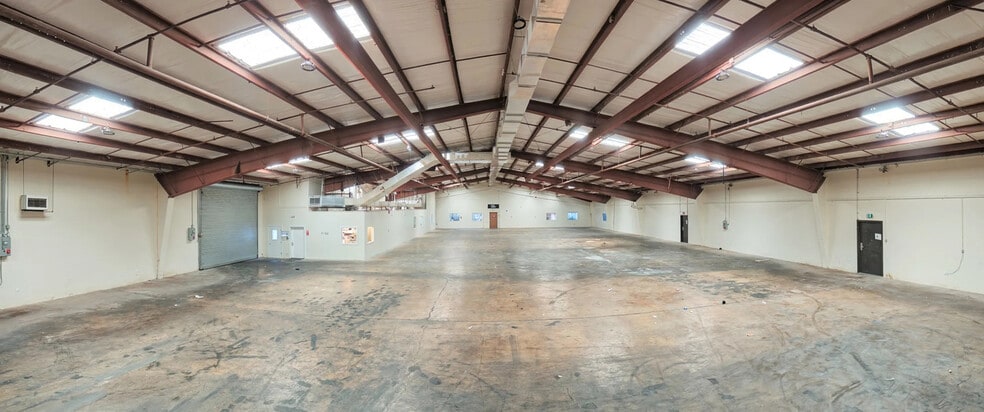 7168 15th St E, Sarasota, FL à louer - Photo intérieure - Image 3 de 9