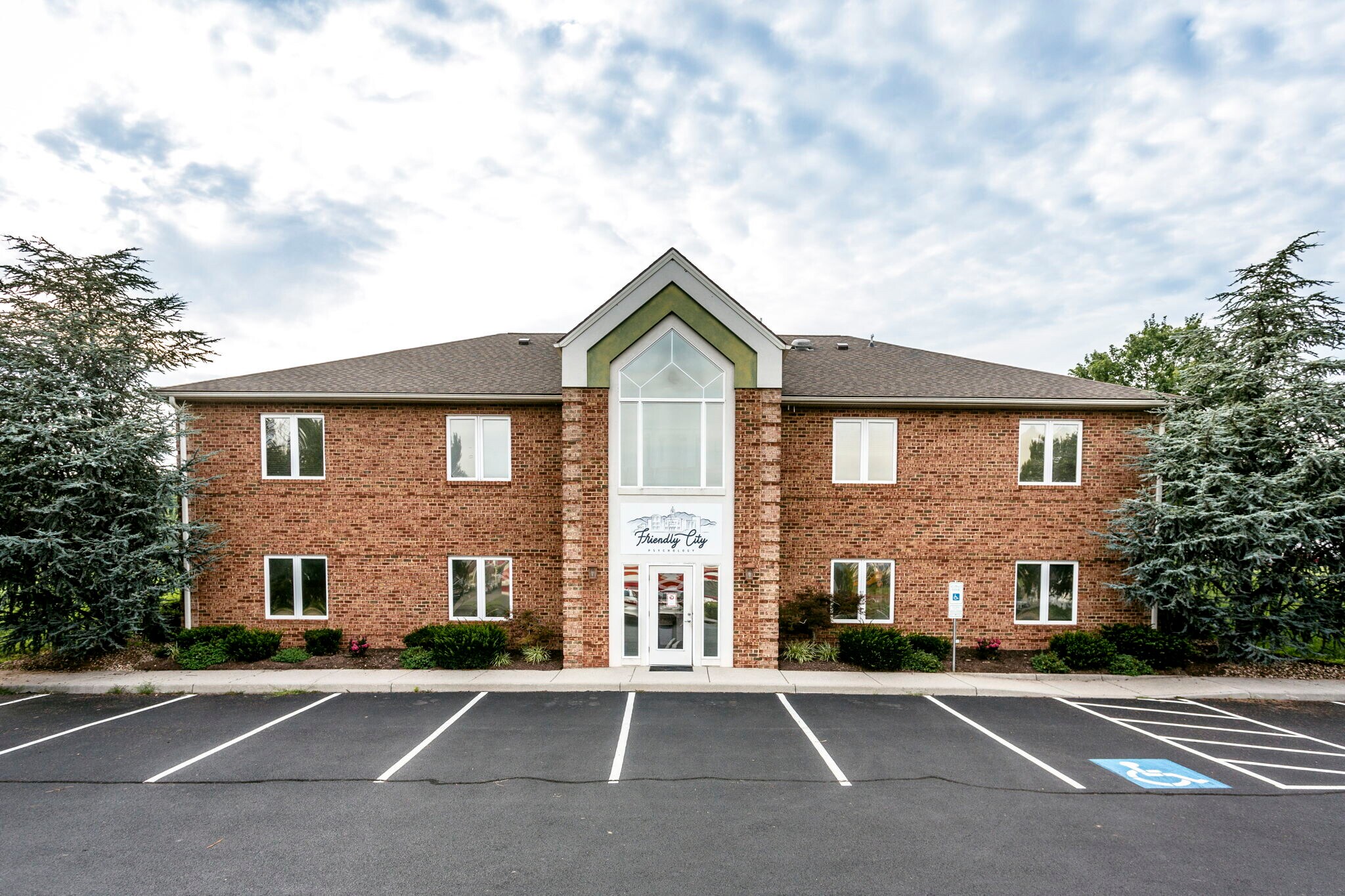 3230 Peoples Dr, Harrisonburg, VA à louer Photo du bâtiment- Image 1 de 29