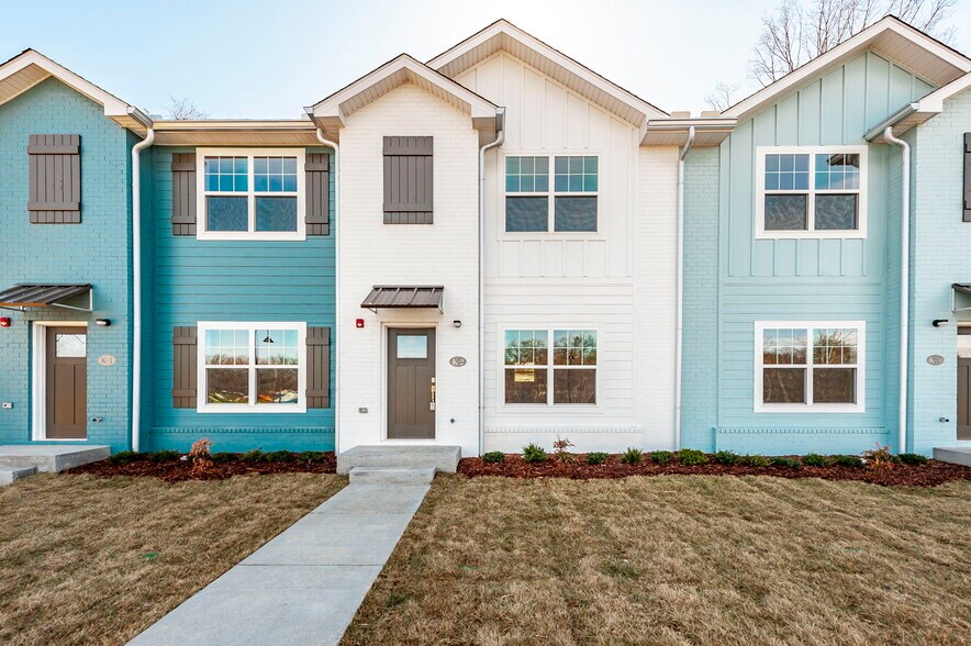 1136 Lock 4 Rd, Gallatin, TN à vendre - Photo du bâtiment - Image 3 de 38