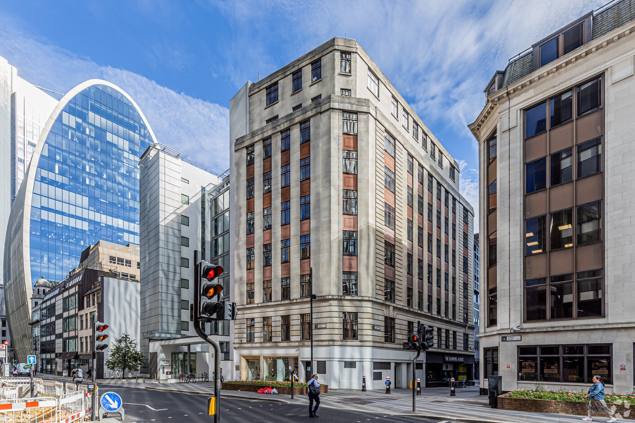 17 Bevis Marks, Londres à louer Photo principale- Image 1 de 4