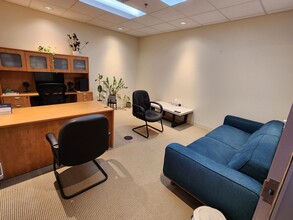 1880 W Oak Pky, Marietta, GA à louer Photo intérieure- Image 1 de 3