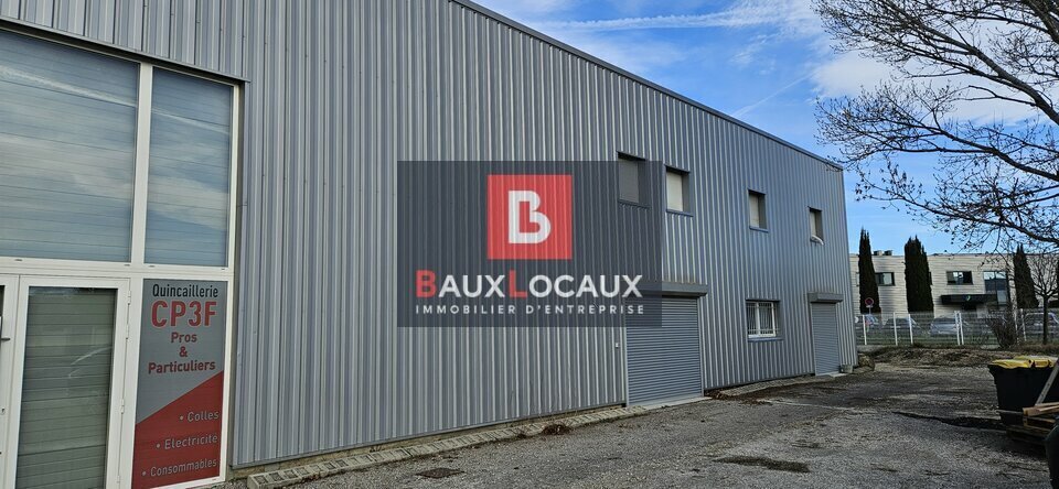 Flex in Carpentras for lease - Building Photo - Image 2 of 10