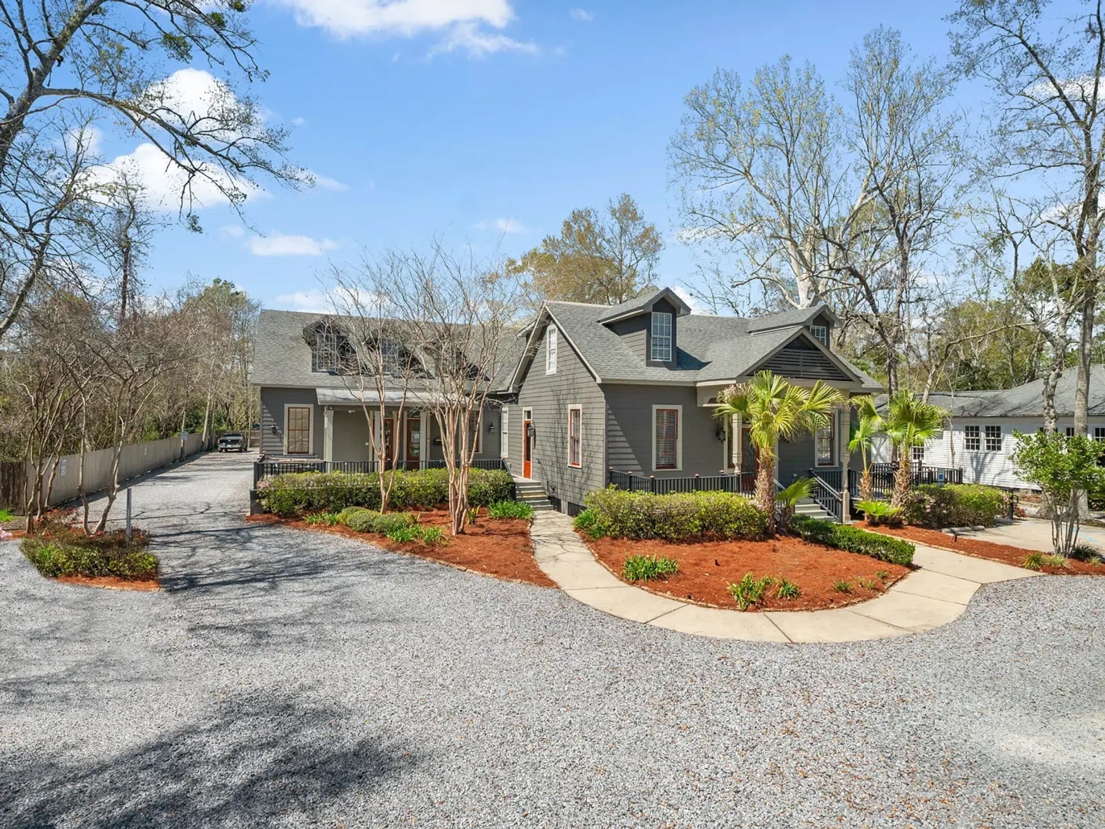 125 N Theard St, Covington, LA for lease Interior Photo- Image 1 of 12