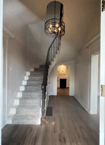 121 N Wayne St, Saint Marys, OH for lease - Building Photo - Image 3 of 13
