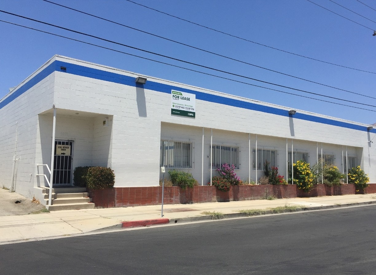 1111 Chestnut St, Burbank, CA for lease Primary Photo- Image 1 of 3