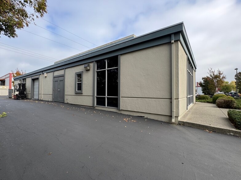1320 Stub Rd, Petaluma, CA for lease - Building Photo - Image 3 of 10