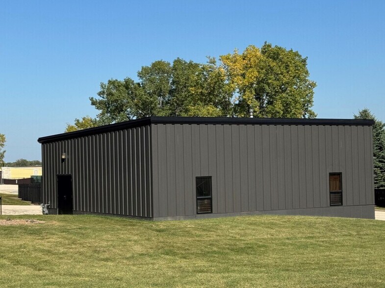 2985 S Ridge Rd, Green Bay, WI à louer - Photo du bâtiment - Image 3 de 121