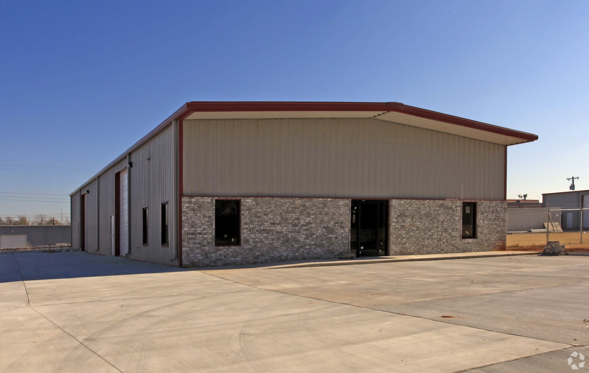 2800 Global Pky, Midwest City, OK for lease Primary Photo- Image 1 of 6