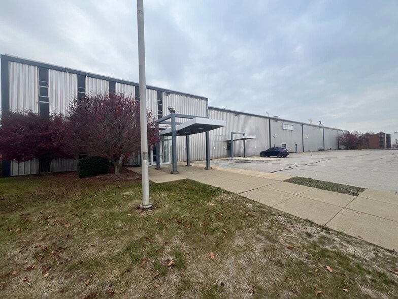 6515 Steubenville Pike, Pittsburgh, PA à vendre - Photo du bâtiment - Image 3 de 18