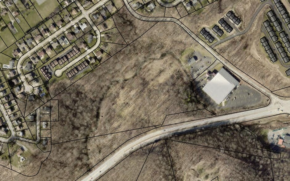 706 Craigdell Rd, New Kensington, PA for sale - Building Photo - Image 2 of 6