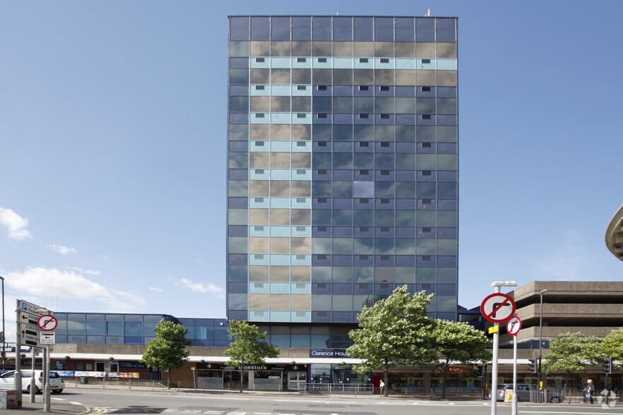 Clarence Pl, Newport à louer - Photo du bâtiment - Image 2 de 7