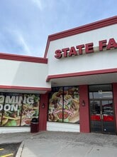 22W535 Butterfield Rd, Glen Ellyn, IL à louer Photo intérieure- Image 1 de 2