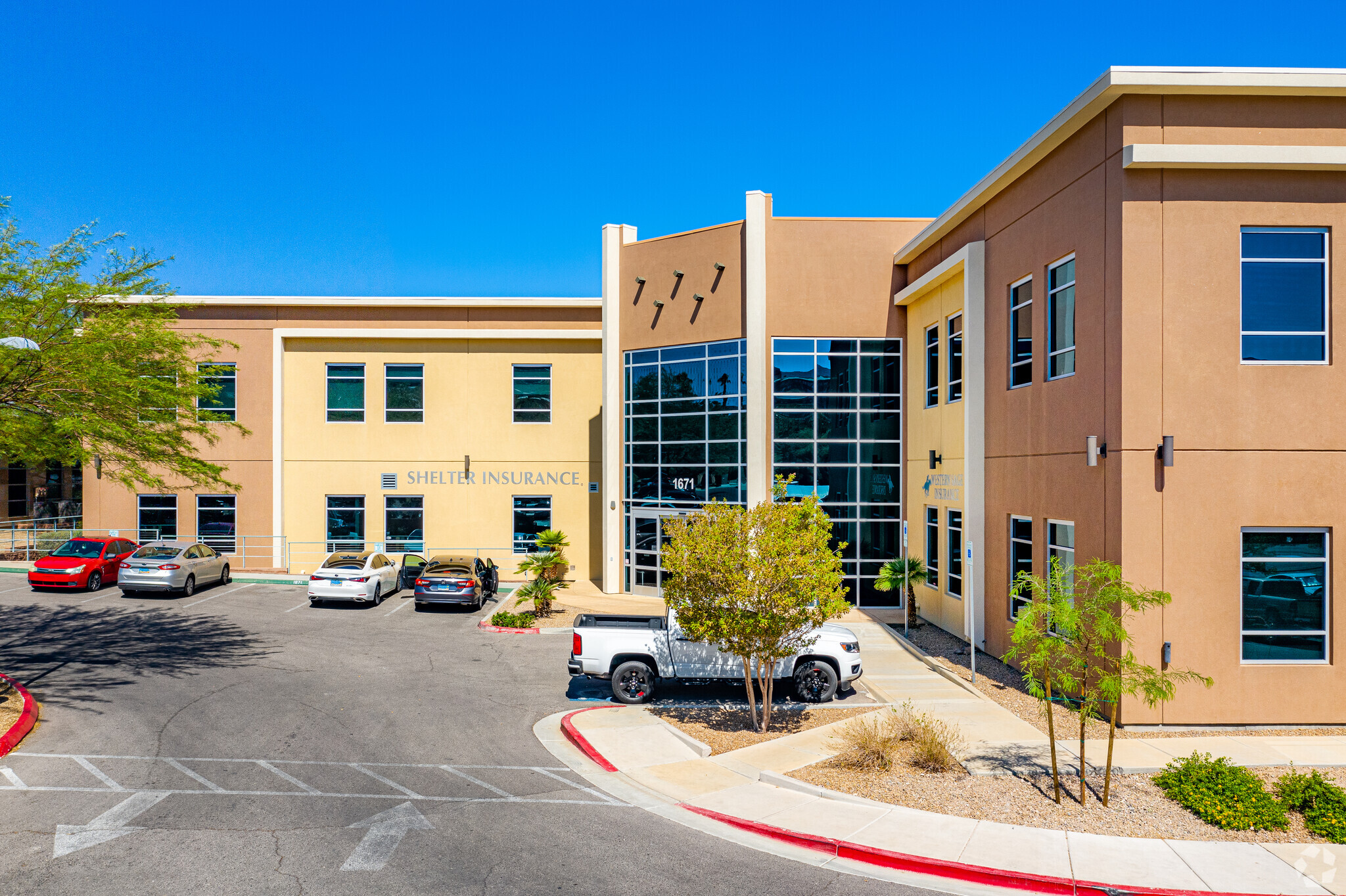 Office in Henderson, NV for sale Primary Photo- Image 1 of 1