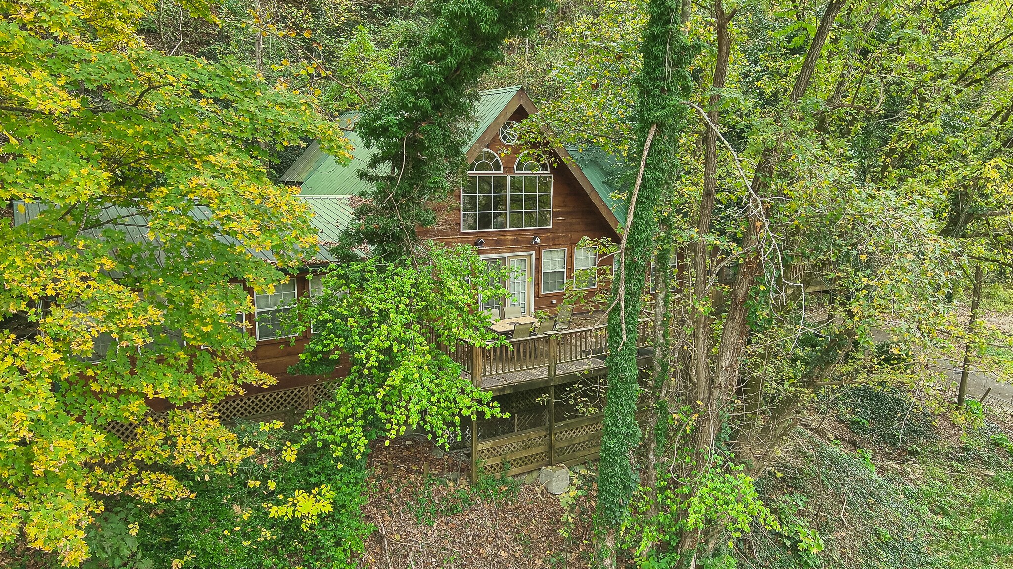 1740 Cherohala Skwy, Tellico Plains, TN for sale Primary Photo- Image 1 of 16