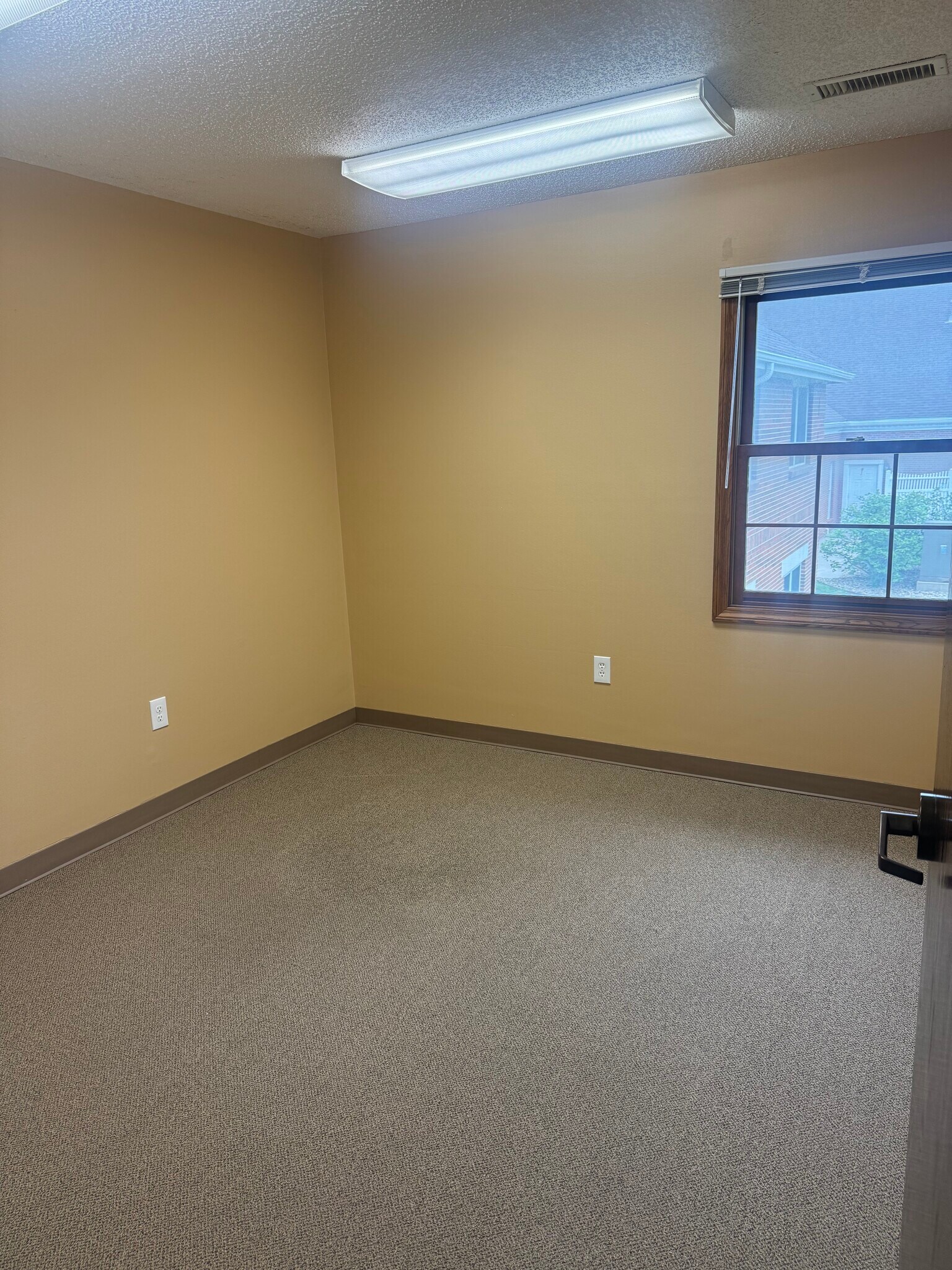 1121-1125 SW Gage Blvd, Topeka, KS for sale Interior Photo- Image 1 of 6