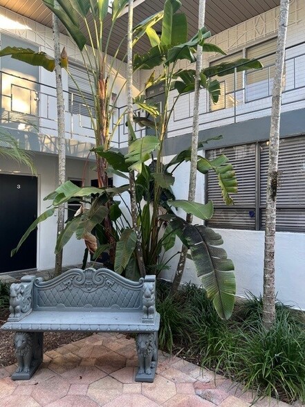 608 SE 6th St, Fort Lauderdale, FL for lease - Building Photo - Image 3 of 9