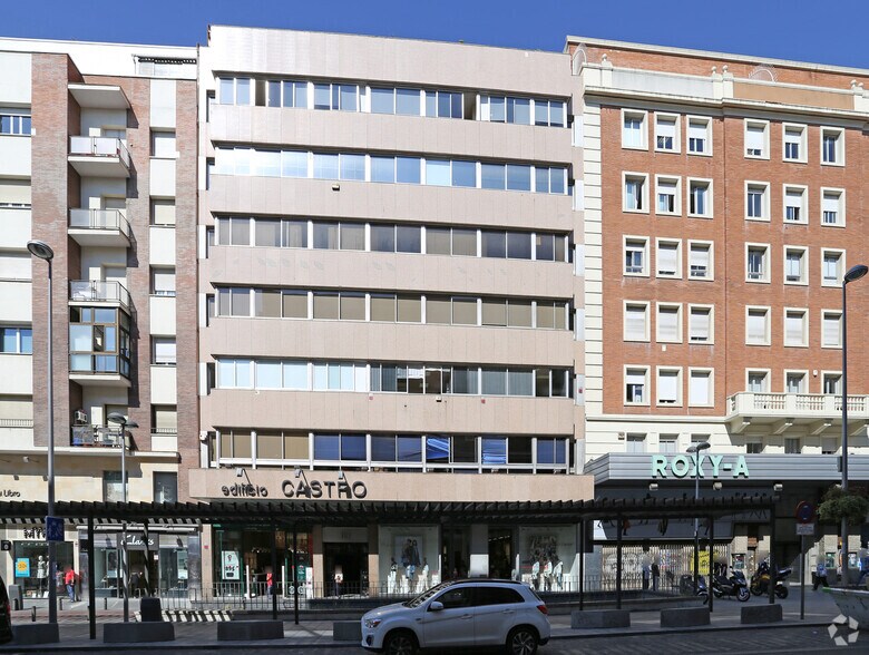 Calle de Fuencarral, 121, Madrid, Madrid for lease - Building Photo - Image 2 of 4
