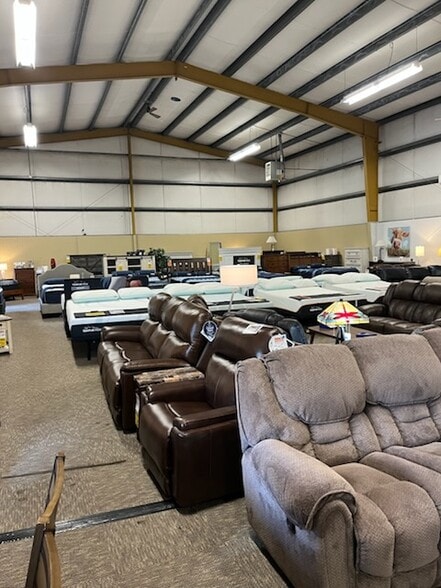 29879 OR-34, Albany, OR for sale - Building Photo - Image 3 of 9