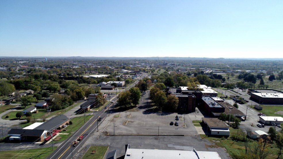 875 Union St, Shelbyville, TN à louer - Photo du bâtiment - Image 3 de 35