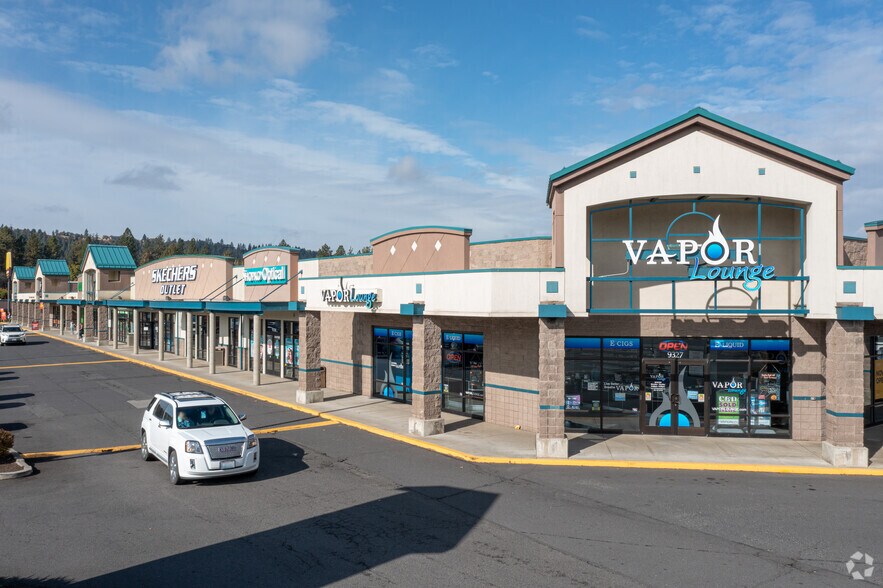 9327-9335 N Newport Hwy, Spokane, WA à louer - Photo du bâtiment - Image 2 de 4