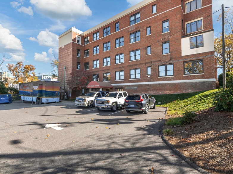 53 S French Broad Ave, Asheville, NC for lease - Building Photo - Image 2 of 35