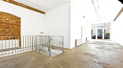 96-106 Leonard St, Londres à louer Photo intérieure- Image 2 de 2