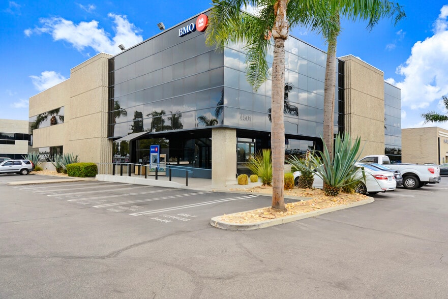 4501 E La Palma Ave, Anaheim, CA for lease - Building Photo - Image 3 of 12