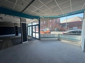 8 Finkle St, Workington à vendre Photo intérieure- Image 2 de 4