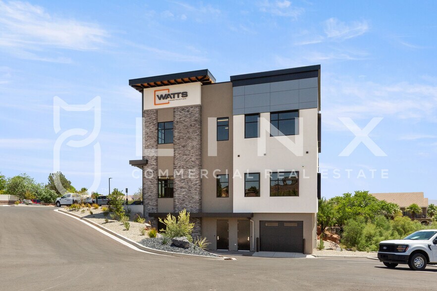 122 S Mall Dr, St George, UT à louer - Photo du bâtiment - Image 2 de 8