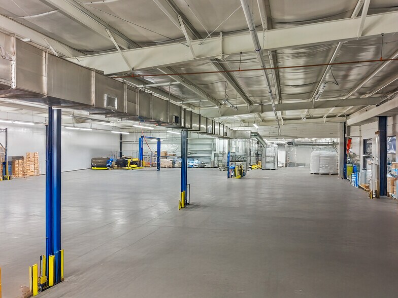 4827 Gate City Blvd, Greensboro, NC à vendre - Photo du bâtiment - Image 3 de 9