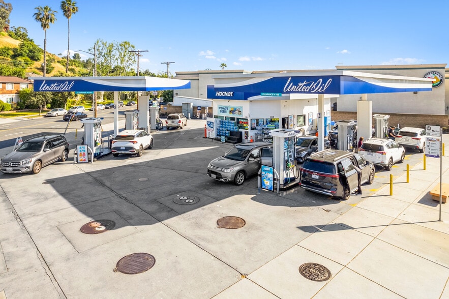 1118 N Glendale Ave, Glendale, CA for sale - Building Photo - Image 2 of 12