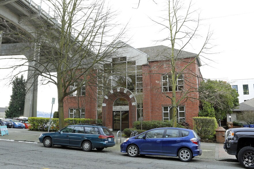 753 N 35th St, Seattle, WA à louer - Photo du bâtiment - Image 2 de 3