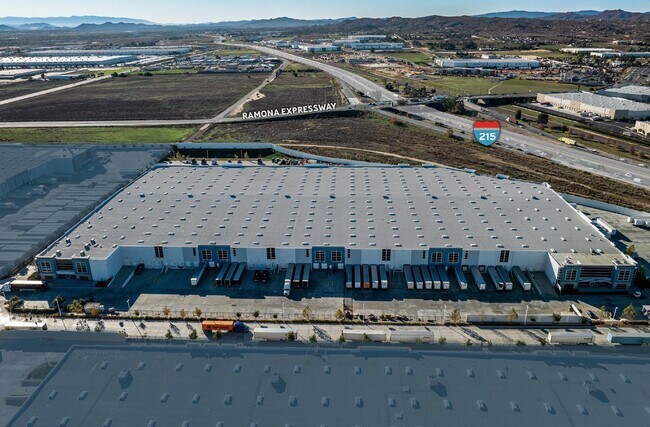 Plus de détails pour 4150-4160 Patterson Ave, Perris, CA - Industriel à louer