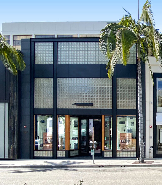 327 N Rodeo Dr, Beverly Hills, CA for sale - Building Photo - Image 1 of 1