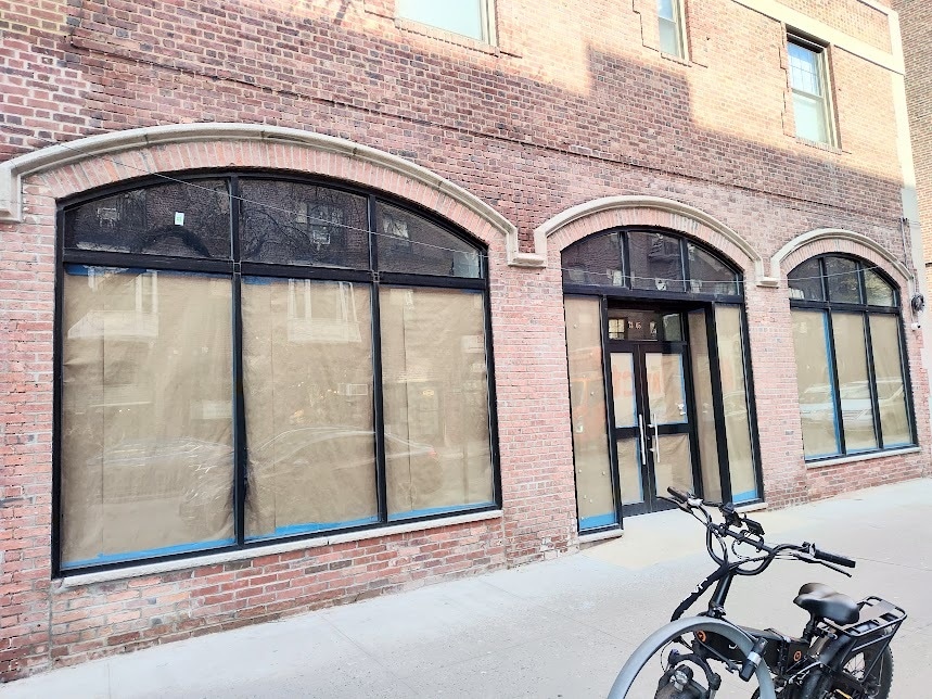 7305 Austin St, Forest Hills, NY à louer Photo principale- Image 1 de 6