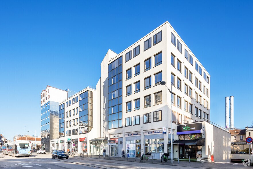 8-14 Rue Sadi Carnot, Bagnolet à louer - Photo du bâtiment - Image 2 de 12