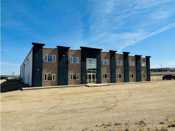 14605 97th St, Grande Prairie, AB for lease Building Photo- Image 1 of 15