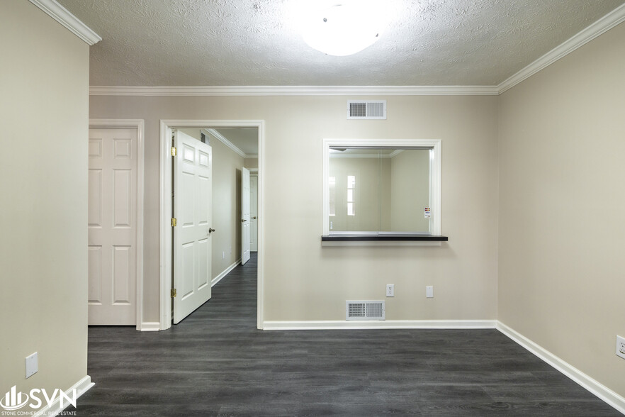 274 Southland Dr, Lexington, KY for sale - Building Photo - Image 3 of 18