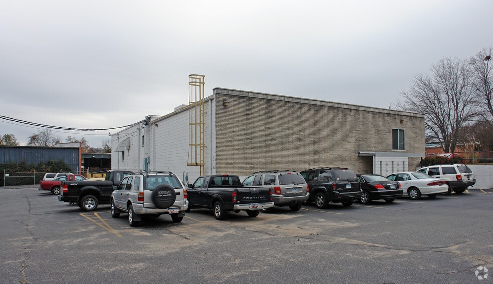 1005 W Bramlett Rd, Greenville, SC for lease - Building Photo - Image 3 of 3