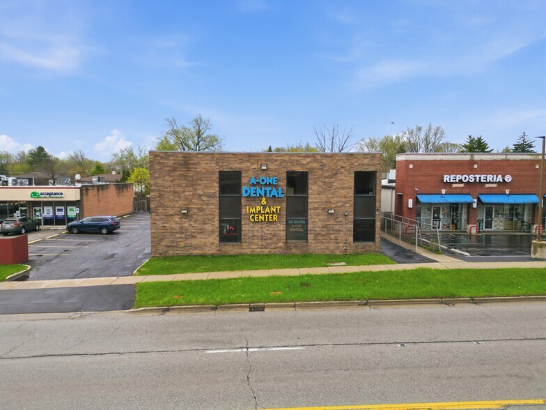 2071 Irving Park Rd, Hanover Park, IL à vendre - Photo du bâtiment - Image 2 de 32
