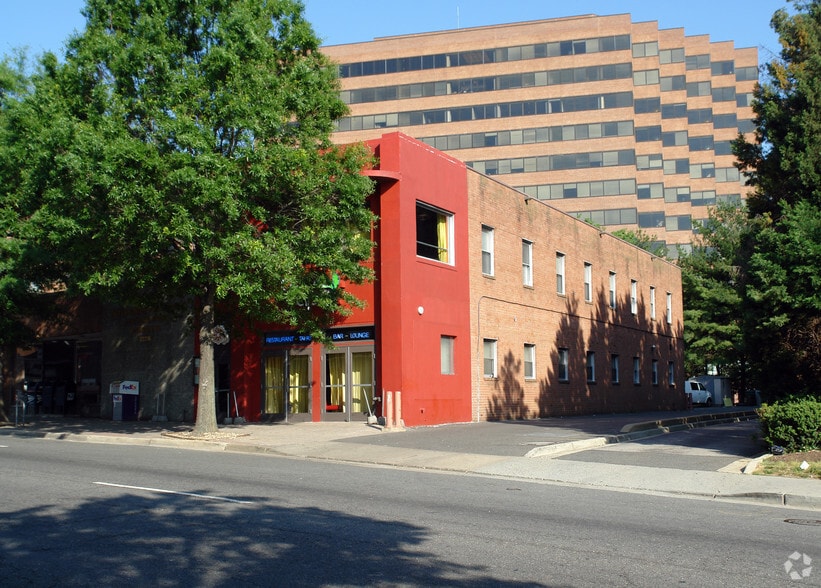 2039 Wilson Blvd, Arlington, VA for lease - Building Photo - Image 2 of 4