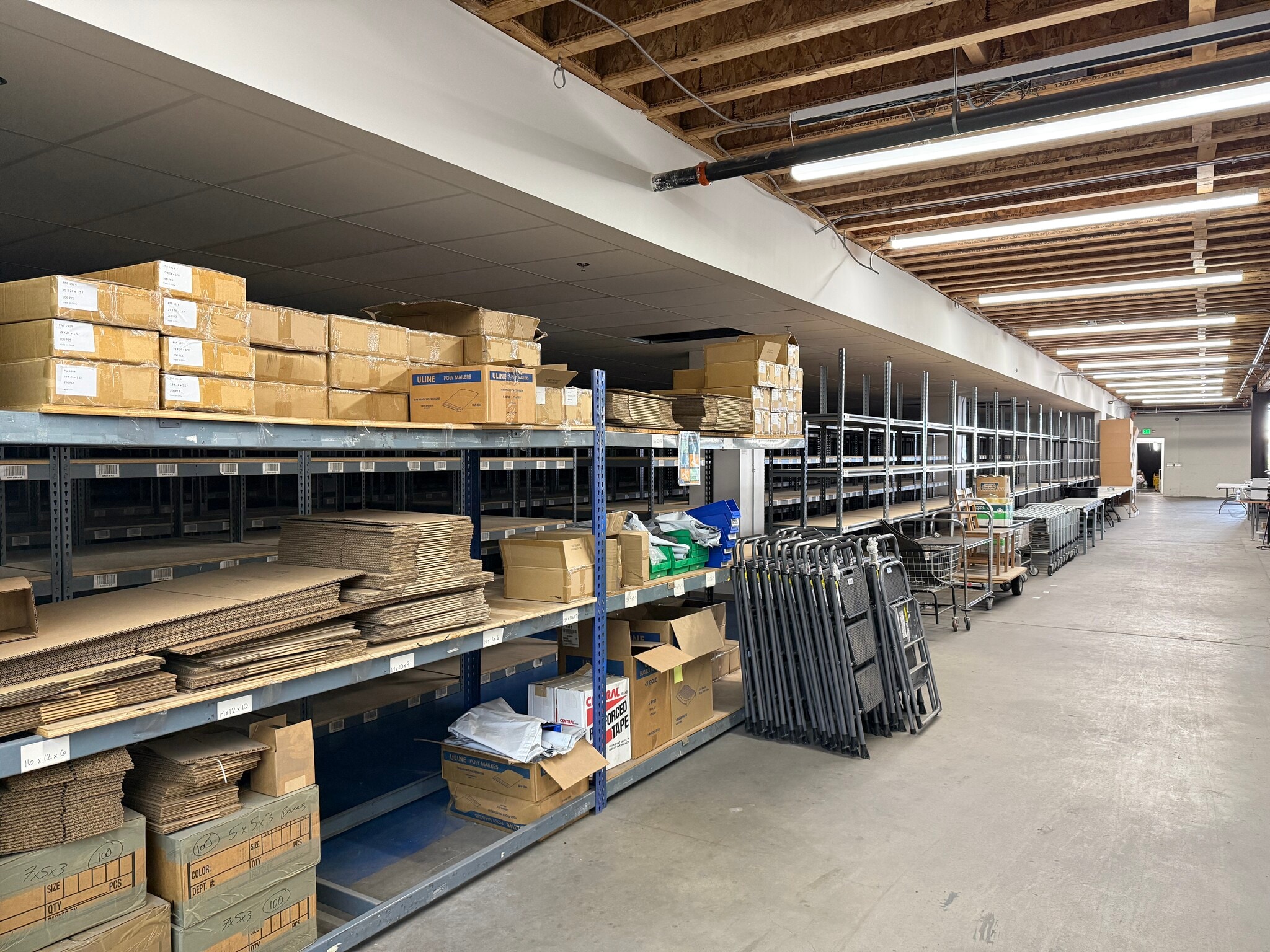 2250 Maple Ave, Los Angeles, CA à louer Photo intérieure- Image 1 de 1