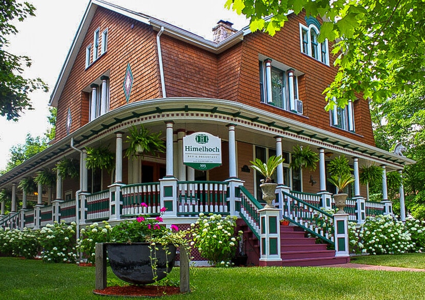 103 N Almer St, Caro, MI à vendre - Photo du bâtiment - Image 2 de 11